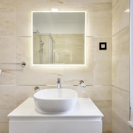 Villa Sunce Mit Beheiztem Pool In Pula,istrien *
