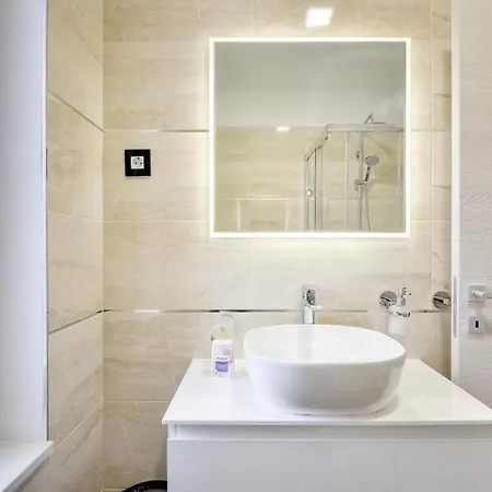 Villa Sunce Mit Beheiztem Pool In Pula,istrien