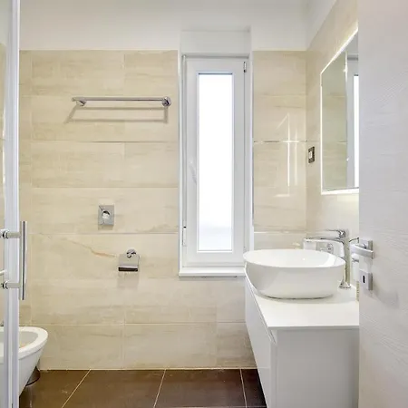Villa Sunce Mit Beheiztem Pool In Pula,istrien Pula